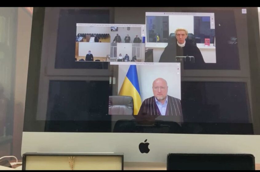 Слава Конституції України!